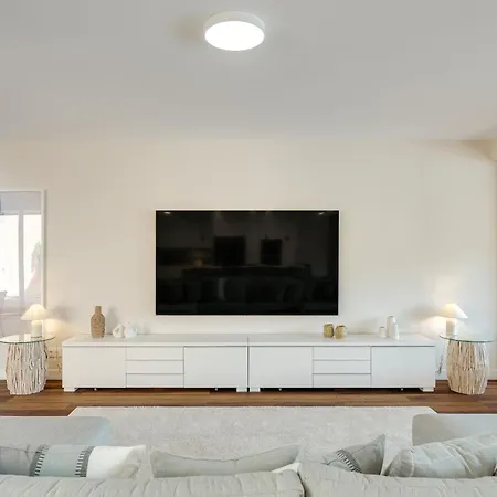 Villa Salgados Premium By Da'home Guia