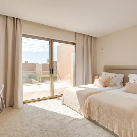 Villa Salgados Premium By Da'home Guia