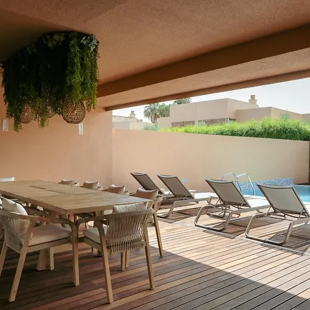 Salgados Premium By Da'home * Guia (Faro)